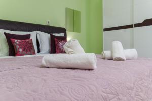 1-bedroom City Center secret gem