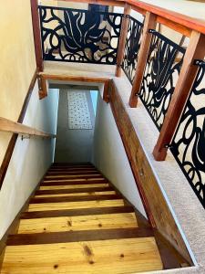 REDVERSDALE- 4 x 4 Recommended