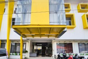 RedDoorz Near Stasiun Tanah Abang