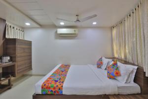new hotel ideal