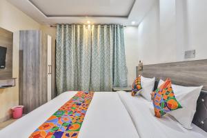 FabHotel LS Grand - Nr Banaras Railway Station