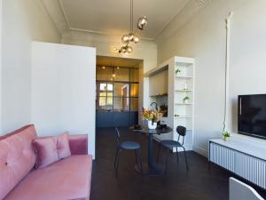 Wyjątkowy Apartament z Widokiem na Pałac Kultury by Noclegi Renters