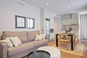 Two-Bedroom Apartment room in Uma Suites Barceloneta Beach