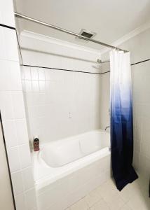 10 Relaxing ResortPkgPoolGym 2BR2BA