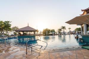 Anantara Royal Amwaj Residences North - Full Access to Beach