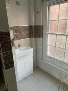 City Centre Luxury Triplex Apartment Sleeps 7