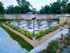 Laugh tale Staycation