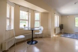 Kotimaailma Villa Hortus - 2BR - 卡里纳