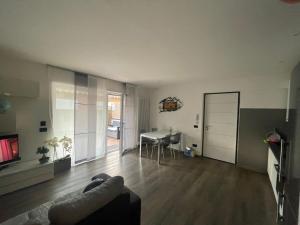 Garden Oasis house - stile moderno WiFi e piscina