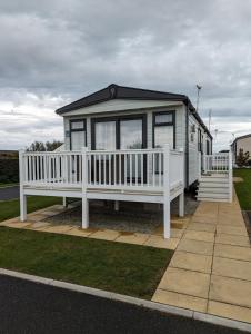 Bude Coastal Retreat - 3 Bedroom Holiday home