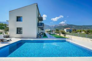 Kataleya Poolside Suites