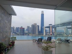 DMajestic Place