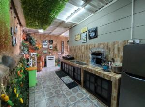 Villa puncak bogor 4 BR di kota bunga lengkap dengan kolam & biliard