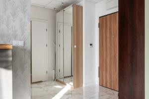 Prymasa Tysiąclecia 83A Separate Bedroom Free Garage By Perfect Apart 634