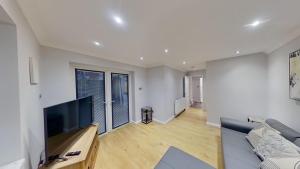 Grand 2 bed Apartment