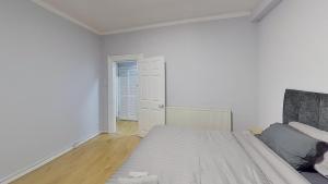 Grand 2 bed Apartment