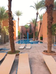 Riyad Entier Avec piscine Red Moon Kech