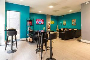 Student Only, Private Studio in London