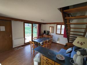 Chalet 6-8 couchages à la Joue du Loup