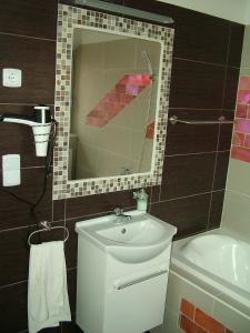 Two-Bedroom Apartment room in Korzó Apartman