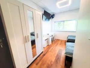 Dimael Hostel & Apartments - Rača