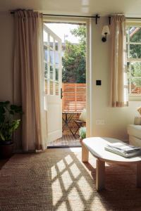 Leworth Apartments, Windsor