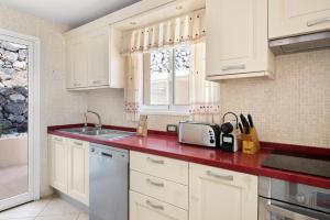 Villa Bentayga Obsidian