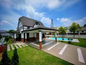 Villa D'Astana,A'Famosa Resort Pool-BBQ-Karaoke - Kampong Dalong