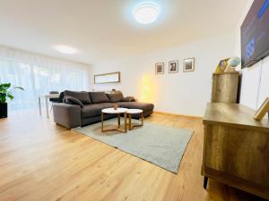 Modern und lichtdurchflutet - Ferienwohnung mit Terrasse