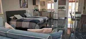 Patty house - Tempera