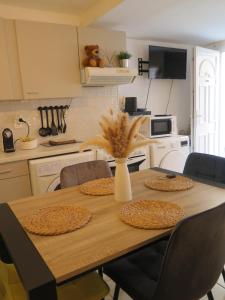Maison de village à 35 m du bord de mer