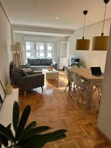 Piso grande reformado y céntrico - San Pedro