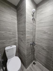 Collins Boulevard Apartemen Serpong U2827A