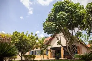 AT HOME VILLAs B&B - Rubungo
