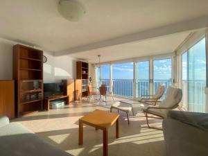 Torre Yago Seafront Levante Beach