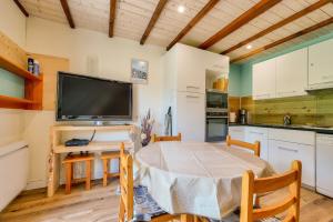 Chalets Chalet pour 6 avec terrasse - 400m des pistes : photos des chambres
