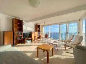 Torre Yago Seafront Levante Beach