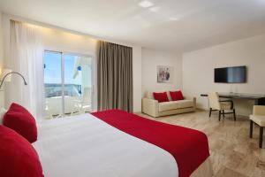 Junior Suite (2 Adults) room in Grupotel Taurus Park