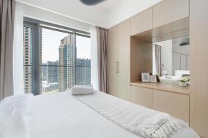 Burj Royal - Across Dubai Mall & Burj Khalifa