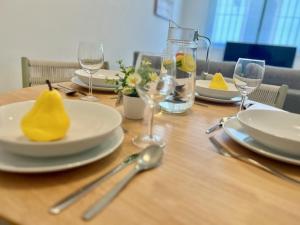 Gatu Travelin El Puerto, Apartamentos con parking y piscina "preferente para mayores de 25 años y familias "