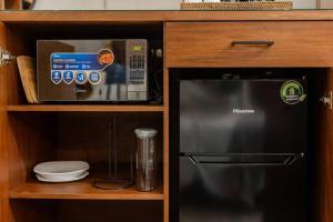 2BR Designers Pad Private Pool Closest to Beach