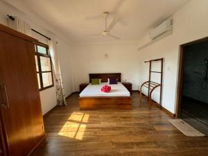 Golden Buddha Holidays - Ubytování bez kategorie ve městě Aluthgama