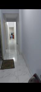 شقة مفروشة ثلاث غرف كبيرة سوبر لوكس اول سكن