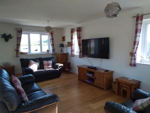 farm cottage with hottub