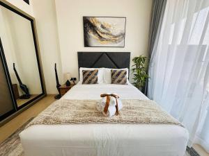 Stylish 1br Apt Jvc W Pool & Free Parking