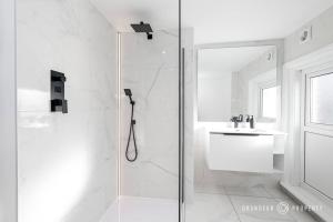 Longfleet Landings by Grandeur Property