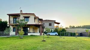 Sunny Private Villa in Sani Beach, 4 bedroom