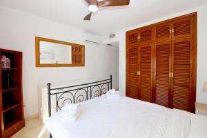 Estepona East Penthouse Apartment SYLVIA