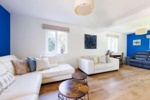 Lux Countryside Haven Mins to Beach Garden