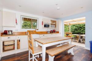 Lux Countryside Haven Mins to Beach Garden